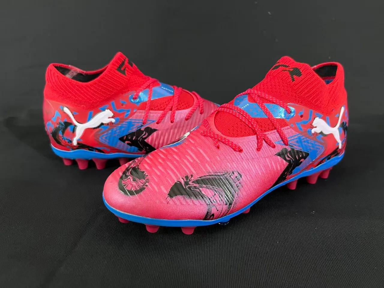 Puma rose et bleu high-cut col de chaussette en maille lacets asymétriques pour terrain ferme 6