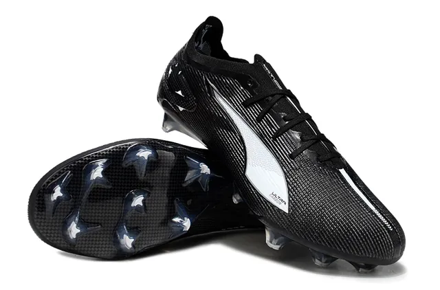 Puma Ultra Carbon Chaussures de football noir et blanc pour terrain ferme 4