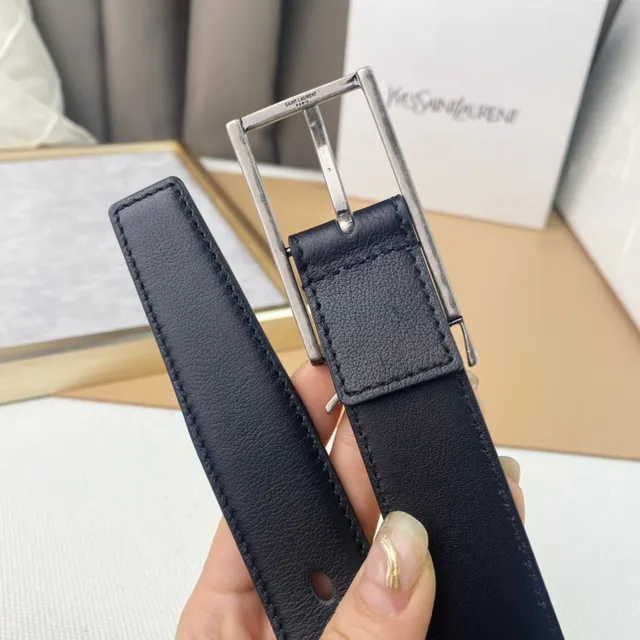 Saint Laurent Cinto Clássico Monograma Couro Preto 5