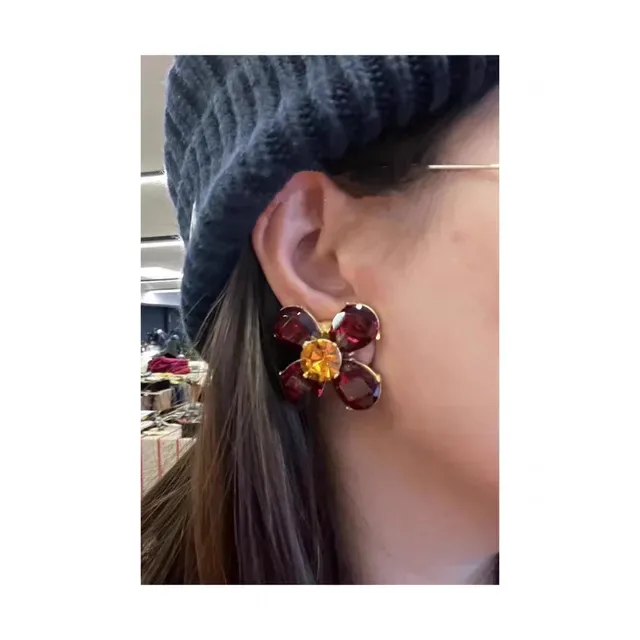 Saint Laurent Boucles d'oreilles en forme de fleur en cristal faceté 2