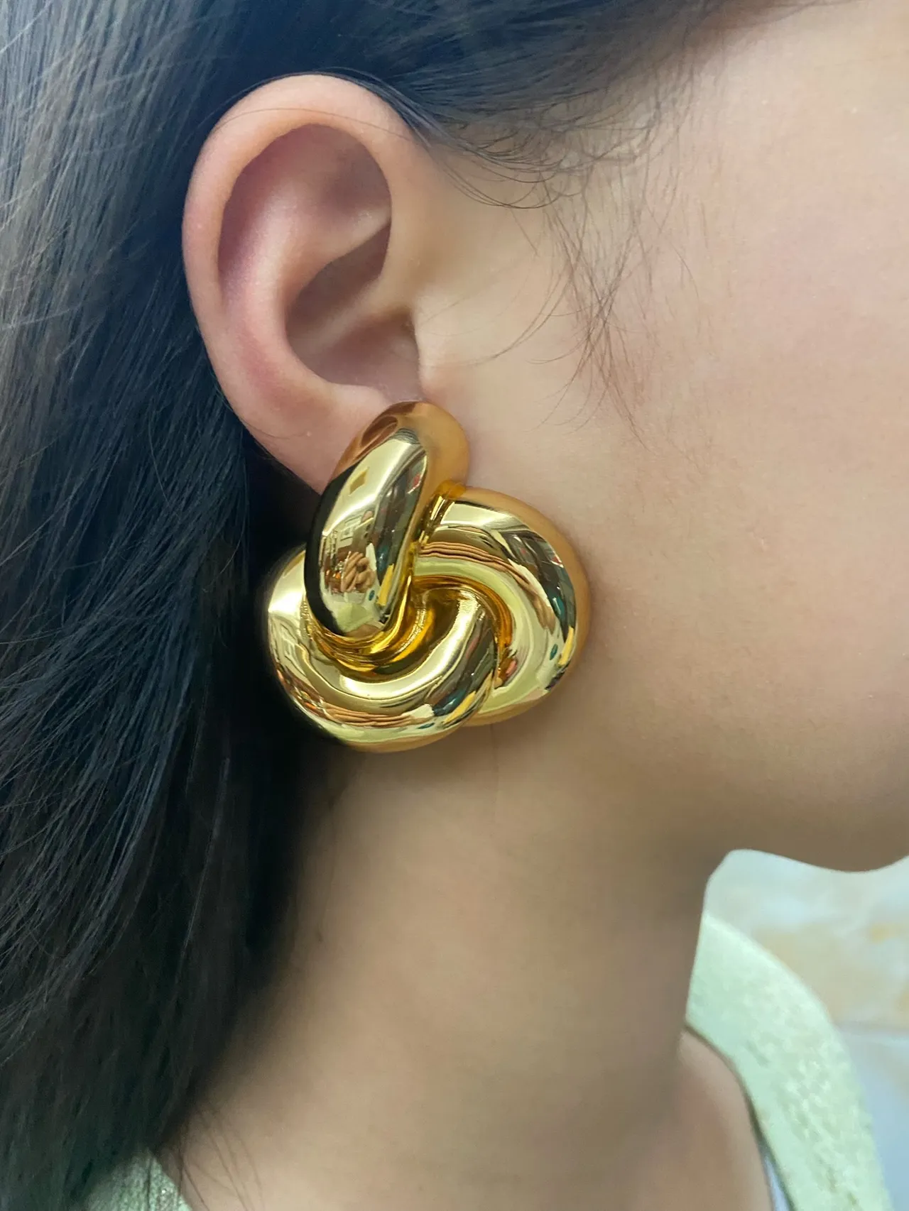 Saint Laurent Knot brincos escultóricos em ouro e prata polidos 3