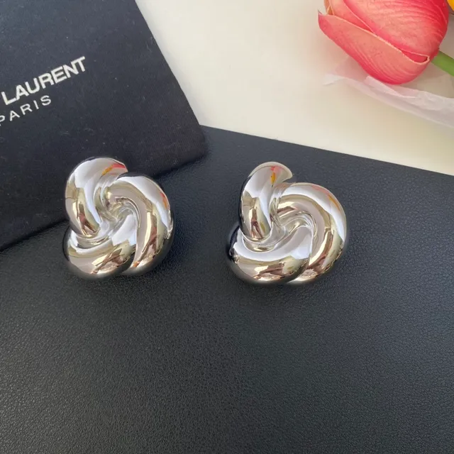 Saint Laurent Knot brincos escultóricos em ouro e prata polidos 8
