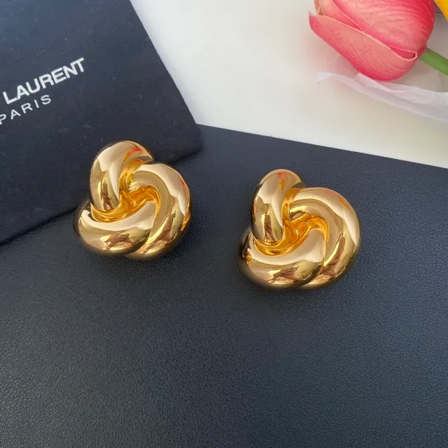 Saint Laurent Knot brincos escultóricos em ouro e prata polidos 9