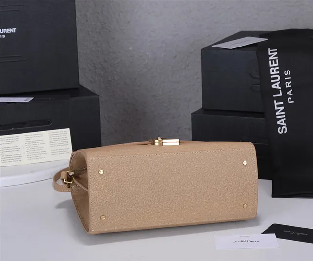 Saint Laurent Loulou Sac tote en cuir texturé noir avec anse supérieure 7