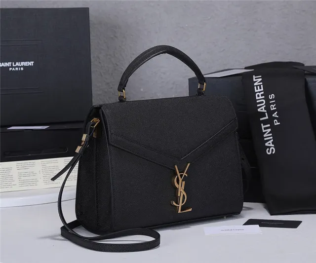 Saint Laurent Loulou Sac tote en cuir texturé noir avec anse supérieure 18