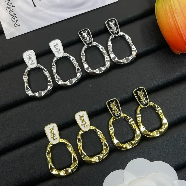 Saint Laurent YSL Logo Boucles d'oreilles géométriques en émail et or doré 2
