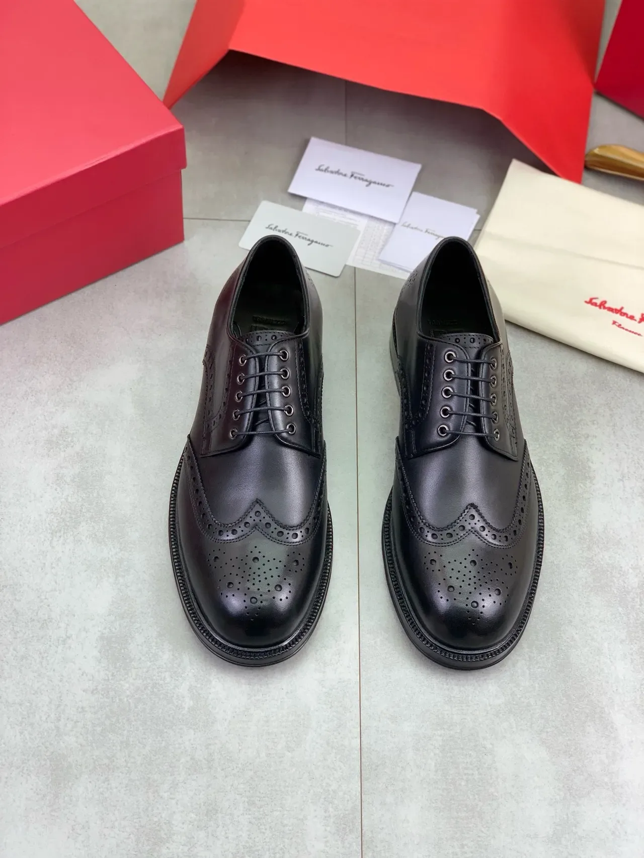 Salvatore Ferragamo Black Full Wingtip Brogue 4