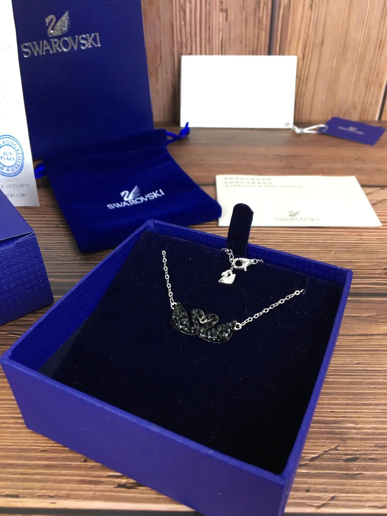 Swarovski Swan collier pendentif cristal Pavé noir 5