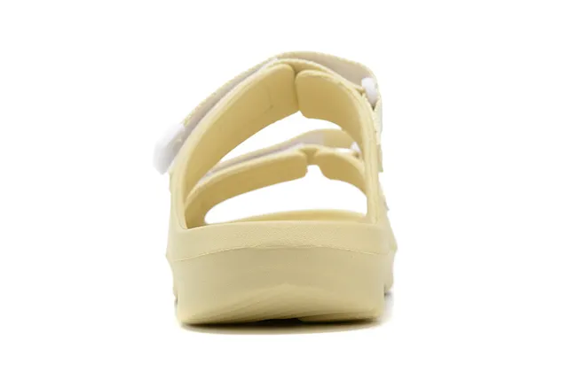 The North Face Base Camp Slide Pale Yellow Slippers 11