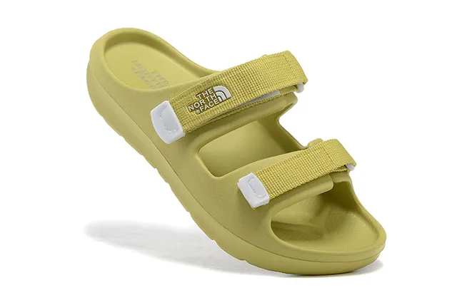 The North Face Base Camp Slide Pale Yellow Slippers 16