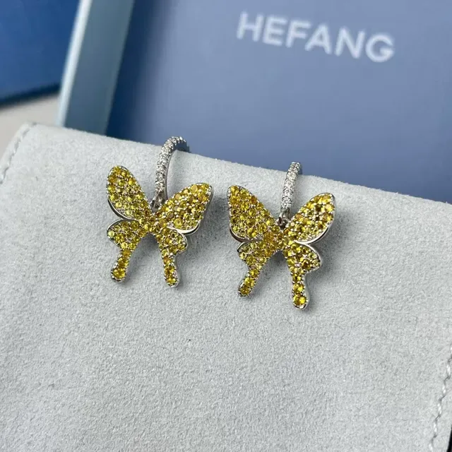 Tiffany & Co. Brincos de aro azul Pavé borboleta 3