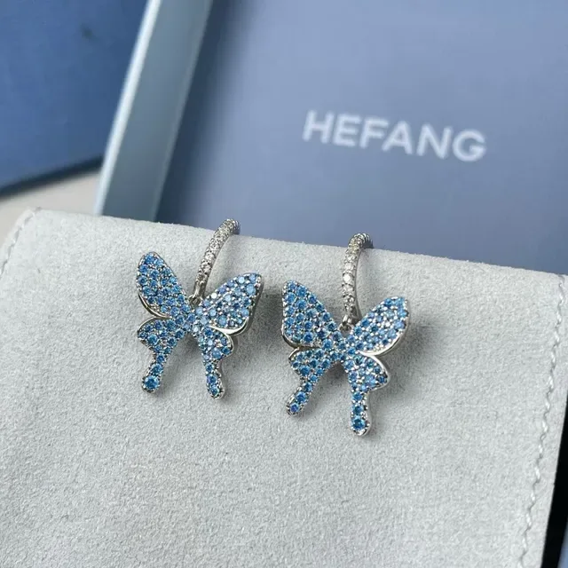 Tiffany & Co. Brincos de aro azul Pavé borboleta 5