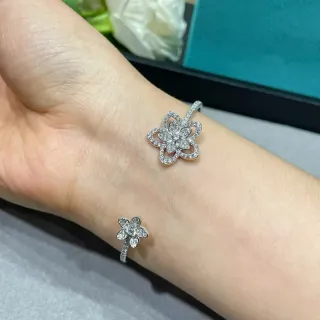 Tiffany & Co. Floral Bangle Silver White Flower-Shaped Pavé-Set Diamonds Bracelet