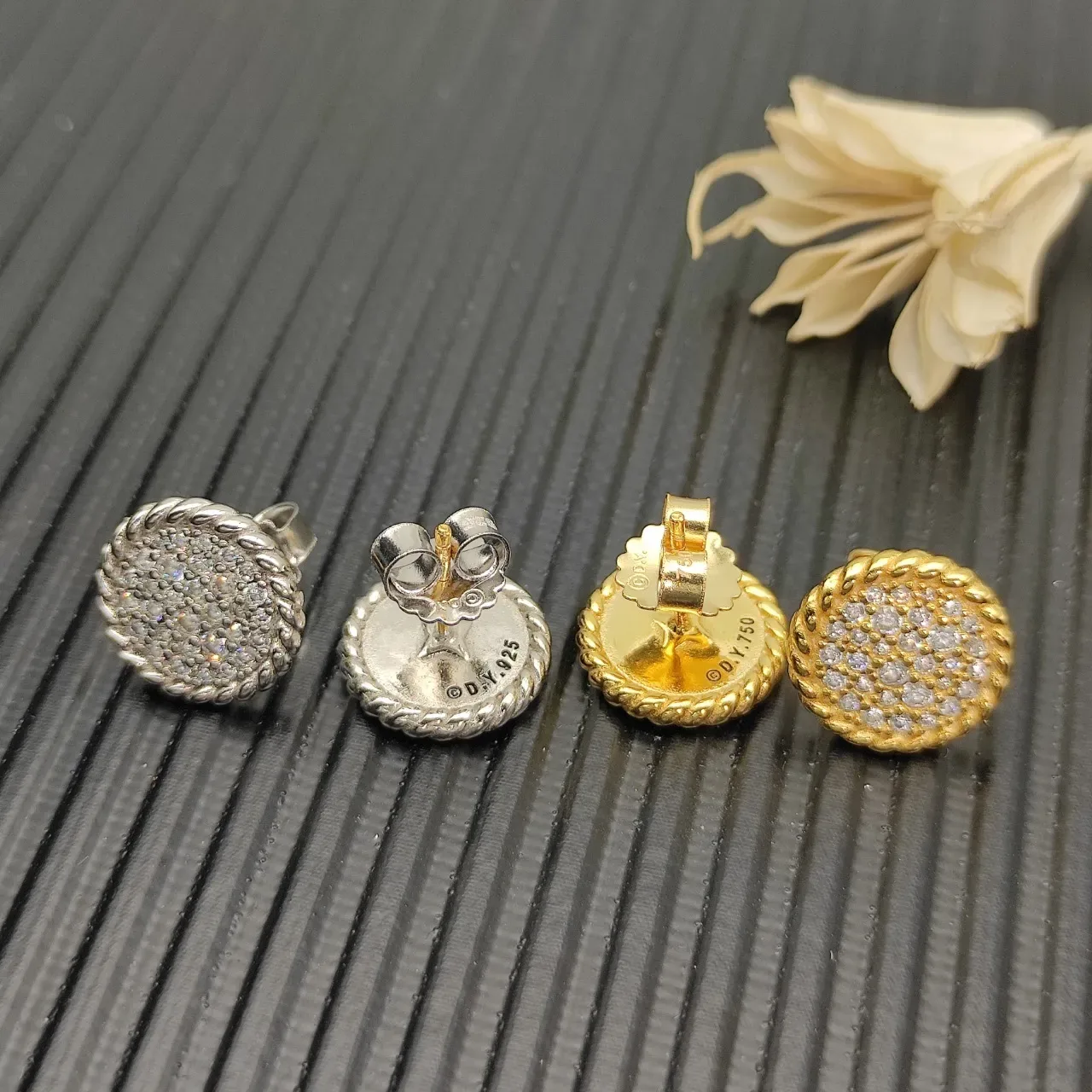 Tiffany & Co. Rope Pavé diamantes brincos circulares de perno 5
