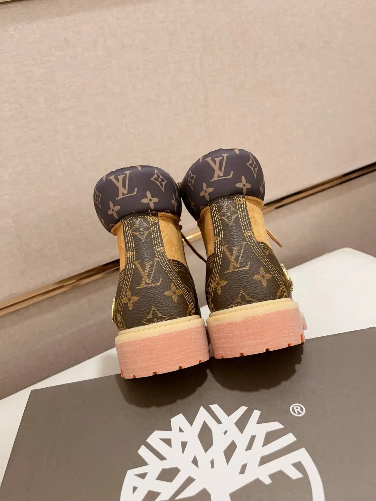 Timberland Premium 6英寸印花工作靴 3