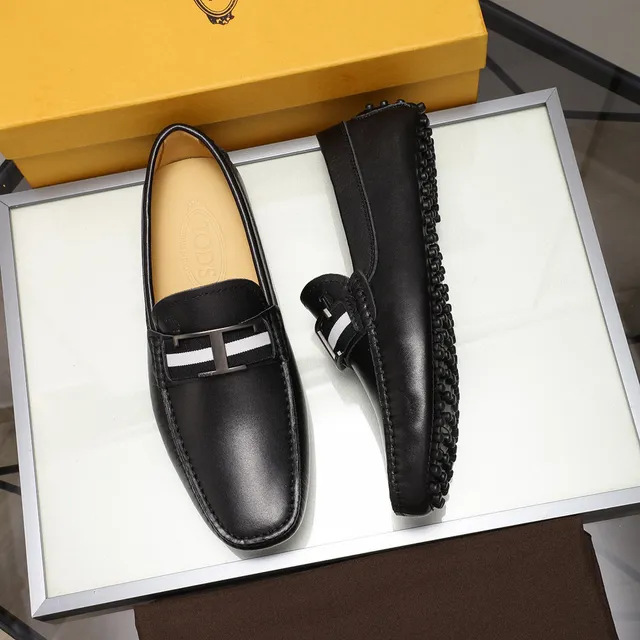 Tod's H-Buckle Mocassim de couro preto e branco com alça 9