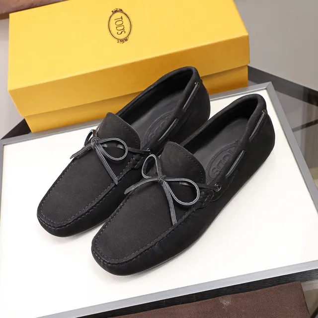 Tod's Mocassin de cuir noir aspect daim avec détail de nœud avant 7