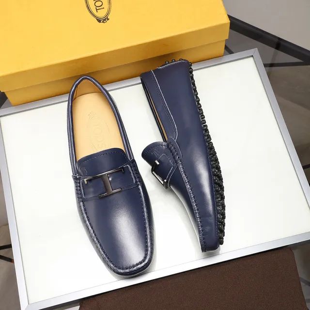Tod's Gommino Loafer Cuir Marine Boucle H-Bar Loafers 9