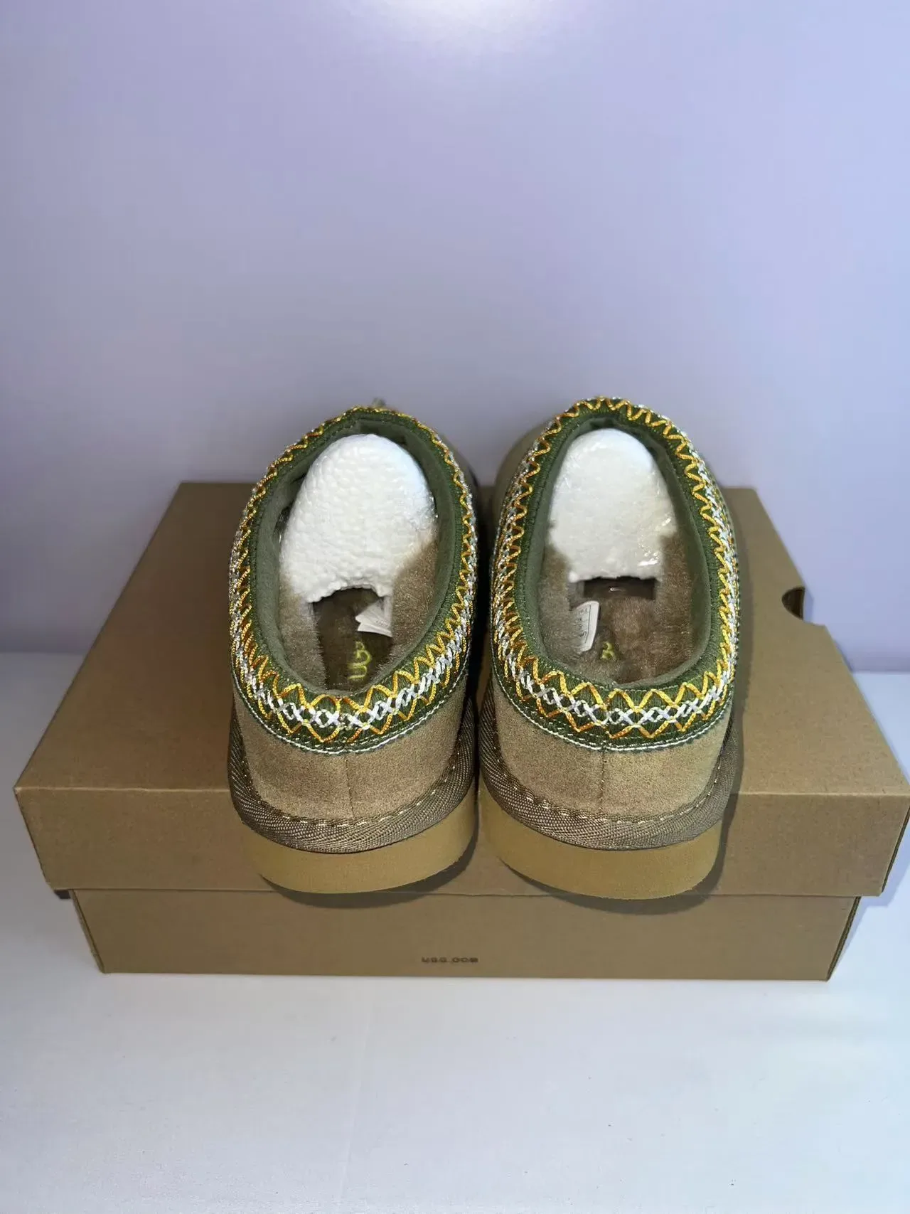 UGG Beige Army Green Suede Upper Embroidered Collar Trim Casual Shoes 6
