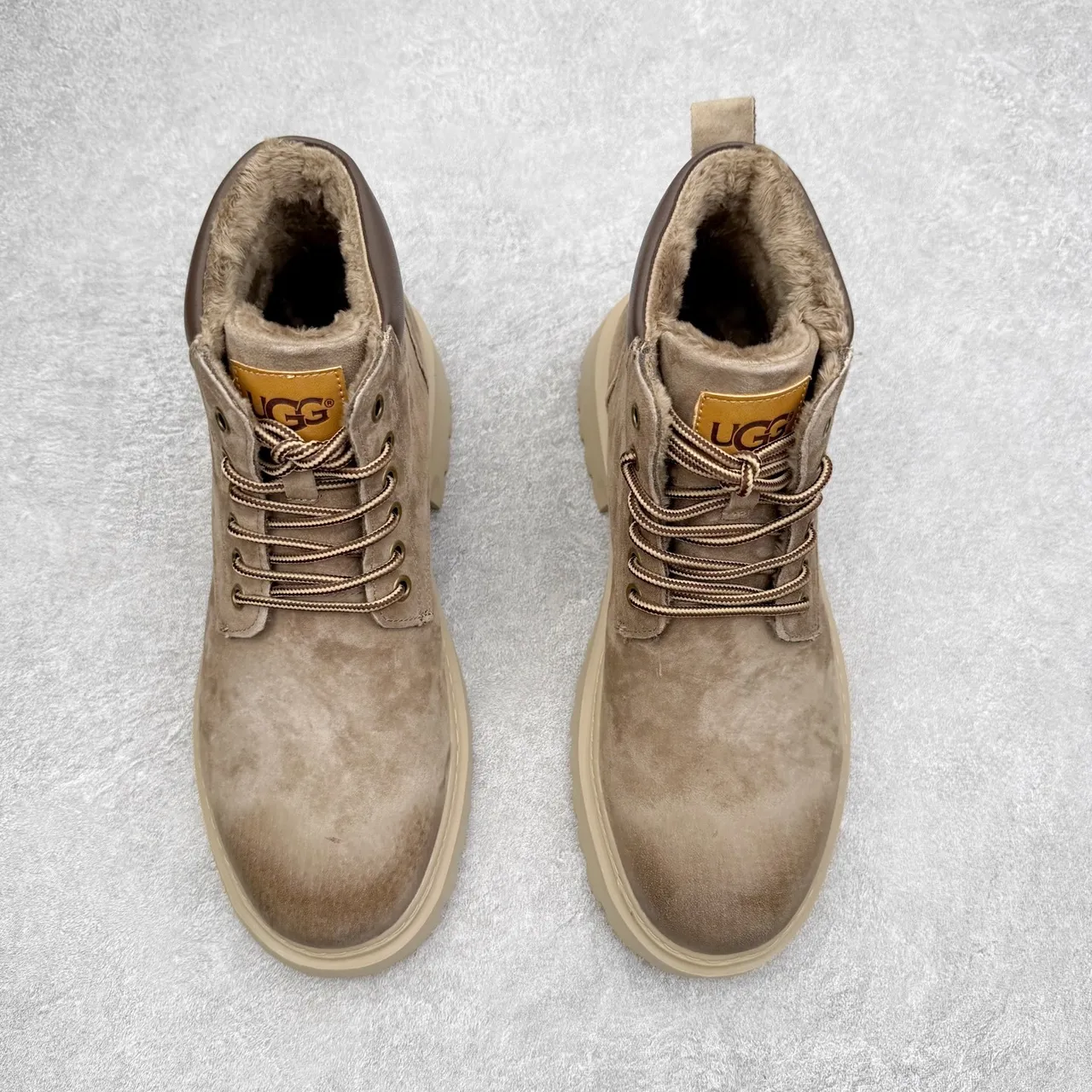 UGG بيج بني جلد سويد أعلى كولار حذاء عمل 2