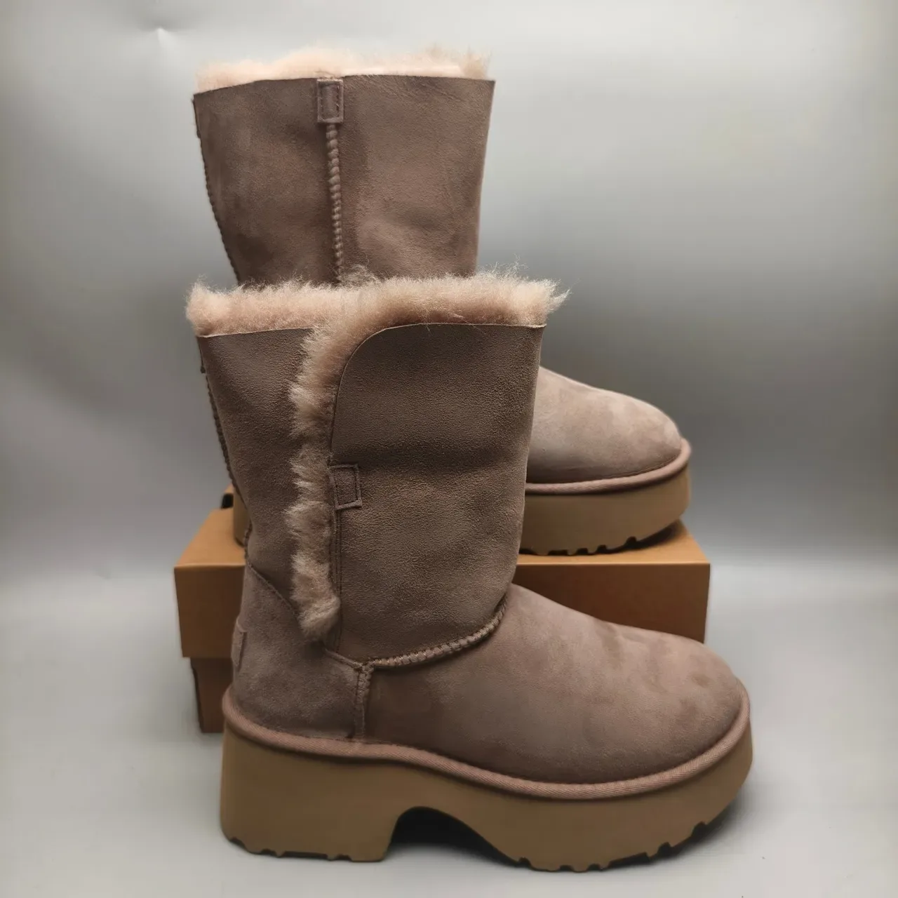 UGG Beige Suede Upper Shearling-Lined Cuff Snow Boots 5