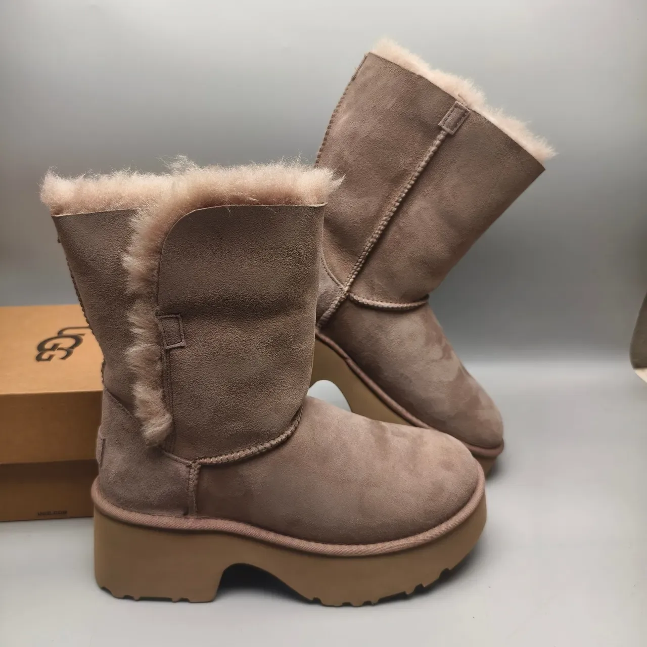 UGG Beige Suede Upper Shearling-Lined Cuff Snow Boots 6