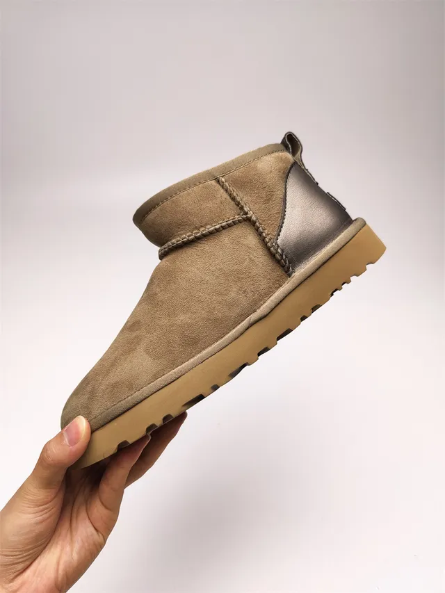 UGG Brown Black Suede Upper Shearling-Lined Cuff Snow Boots 10