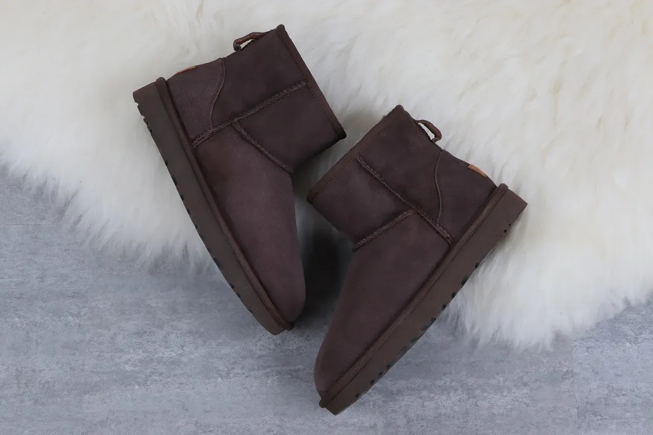 UGG Bottines de Neige Marron Noir Daim Doublé Shearling 3
