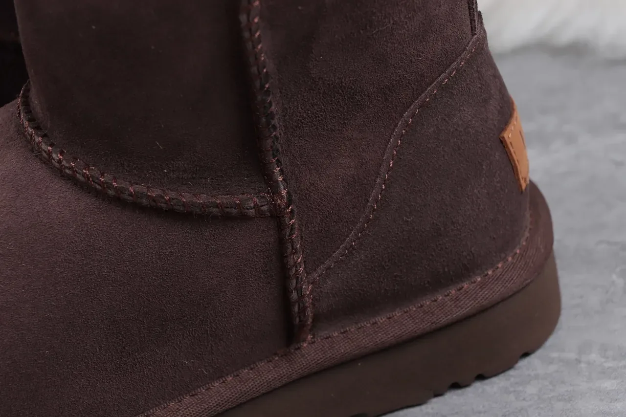 UGG Bottines de Neige Marron Noir Daim Doublé Shearling 5