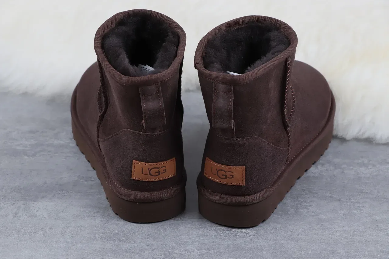 UGG Bottines de Neige Marron Noir Daim Doublé Shearling 8