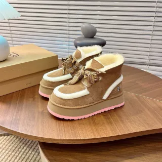UGG 棕粉色平台鞋底羊毛内里雪靴