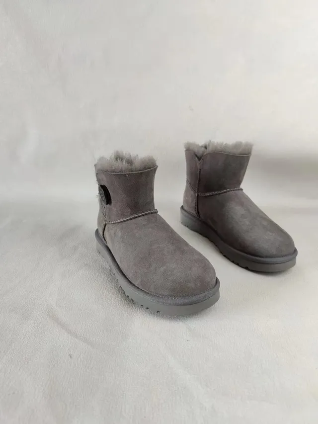 UGG Classic Mini Gray Suede Shearling-Lined Snow Boots 8