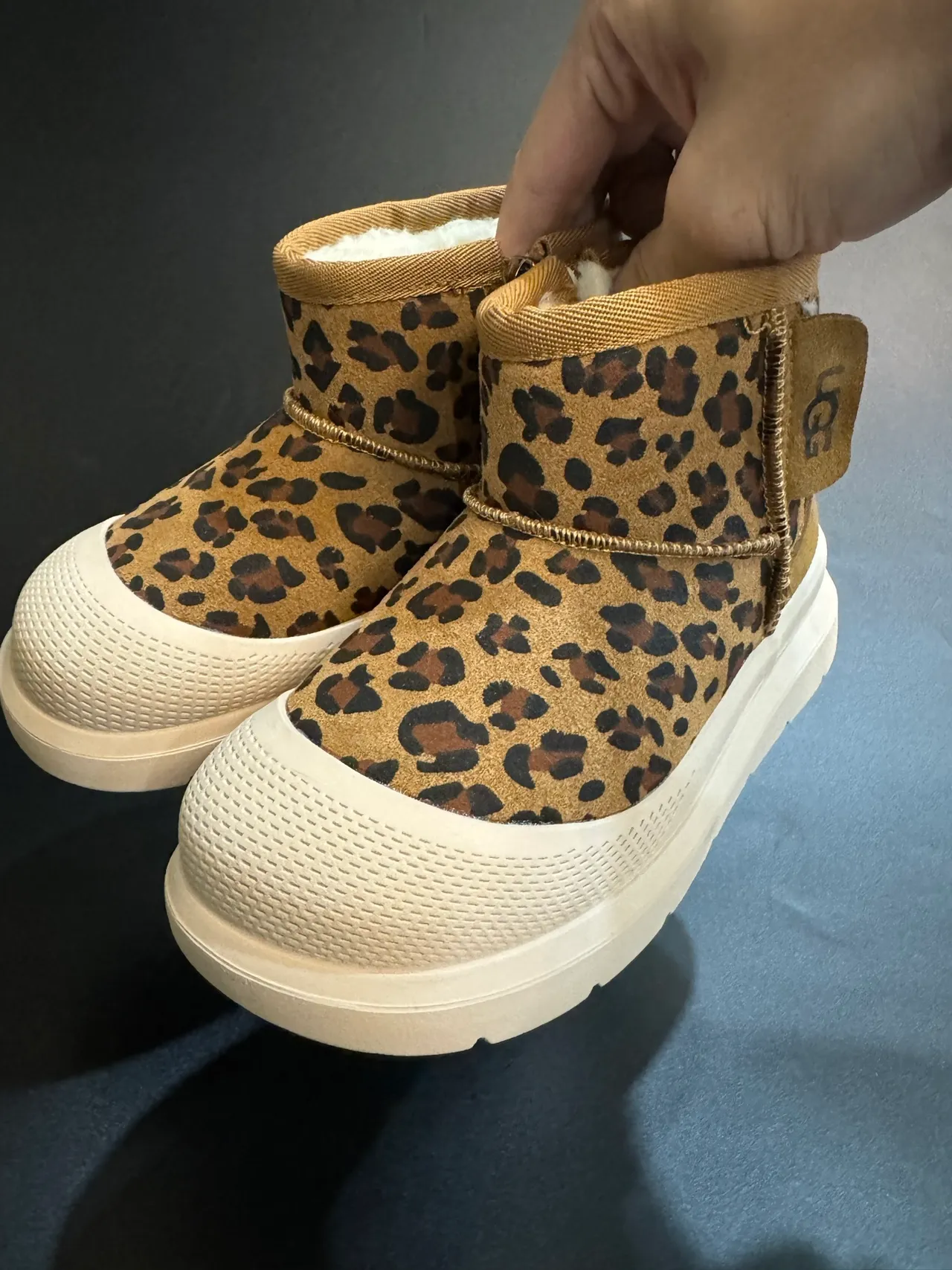 UGG Tasman Black Children's Snow Boots 8