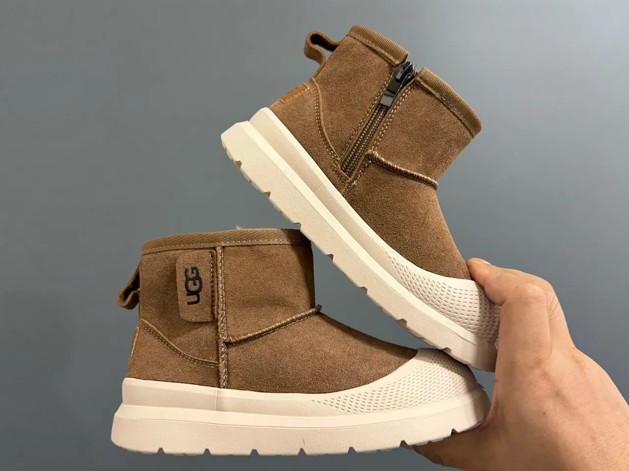 UGG Tasman Black Children's Snow Boots 24