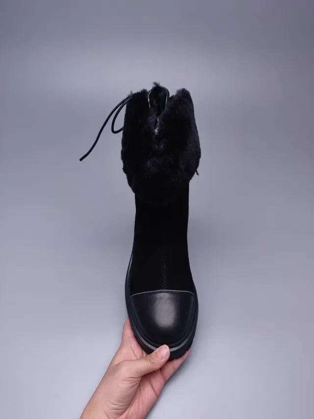 UGG Tasman Black Suede And Leather Upper Foldable Faux Fur Cuff Ankle Boots 6