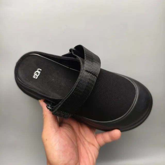 UGG Tasman Clog Zueco de plataforma de tela negra 3