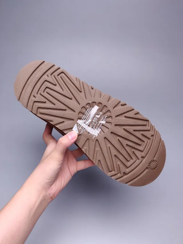 UGG Tasman Tan 麂皮羊毛内里扣带雪地靴 13