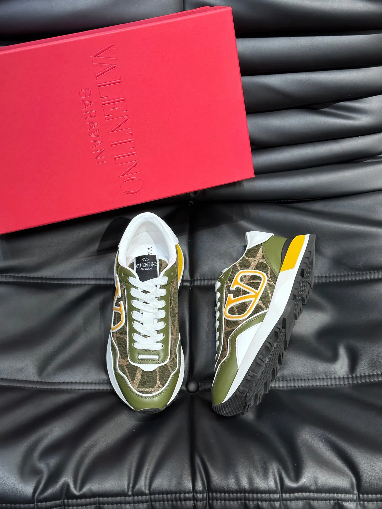 Valentino Sneakers Chunky Army Green Yellow Camo Jacquard Upper Oversized VLTN Logo 3