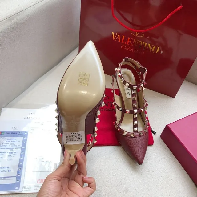 Valentino Rockstud bordeaux tachonado de ponta saltos de agulha 2