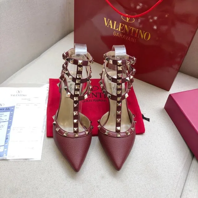 Valentino Rockstud bordeaux tachonado de ponta saltos de agulha 3