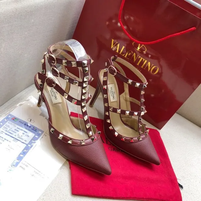 Valentino Rockstud bordeaux tachonado de ponta saltos de agulha 6