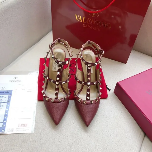 Valentino Rockstud bordeaux tachonado de ponta saltos de agulha 8