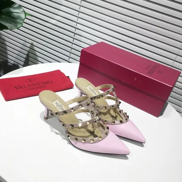 Valentino Rockstud كعب عالي وردي جلد لامع مدببة حزام T 2
