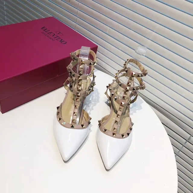 Valentino Rockstud Brancas e Bege com Tachas de Ponta 3