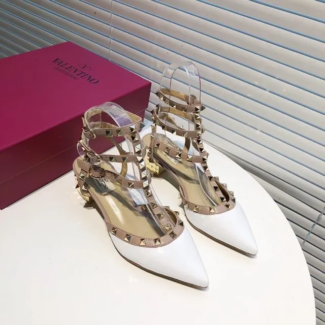 Valentino Rockstud Brancas e Bege com Tachas de Ponta 4