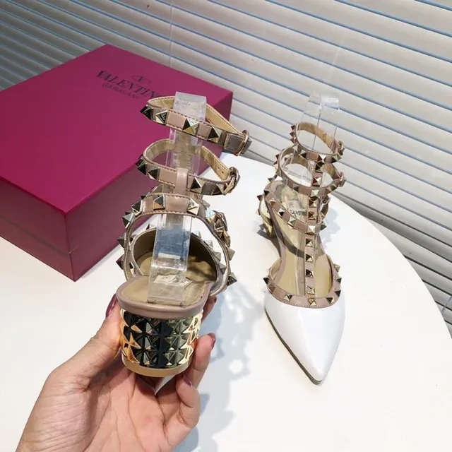 Valentino Rockstud Brancas e Bege com Tachas de Ponta 5