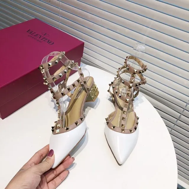 Valentino Rockstud Brancas e Bege com Tachas de Ponta 6