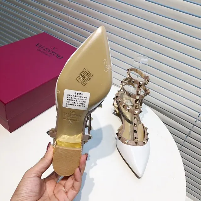 Valentino Rockstud Brancas e Bege com Tachas de Ponta 7