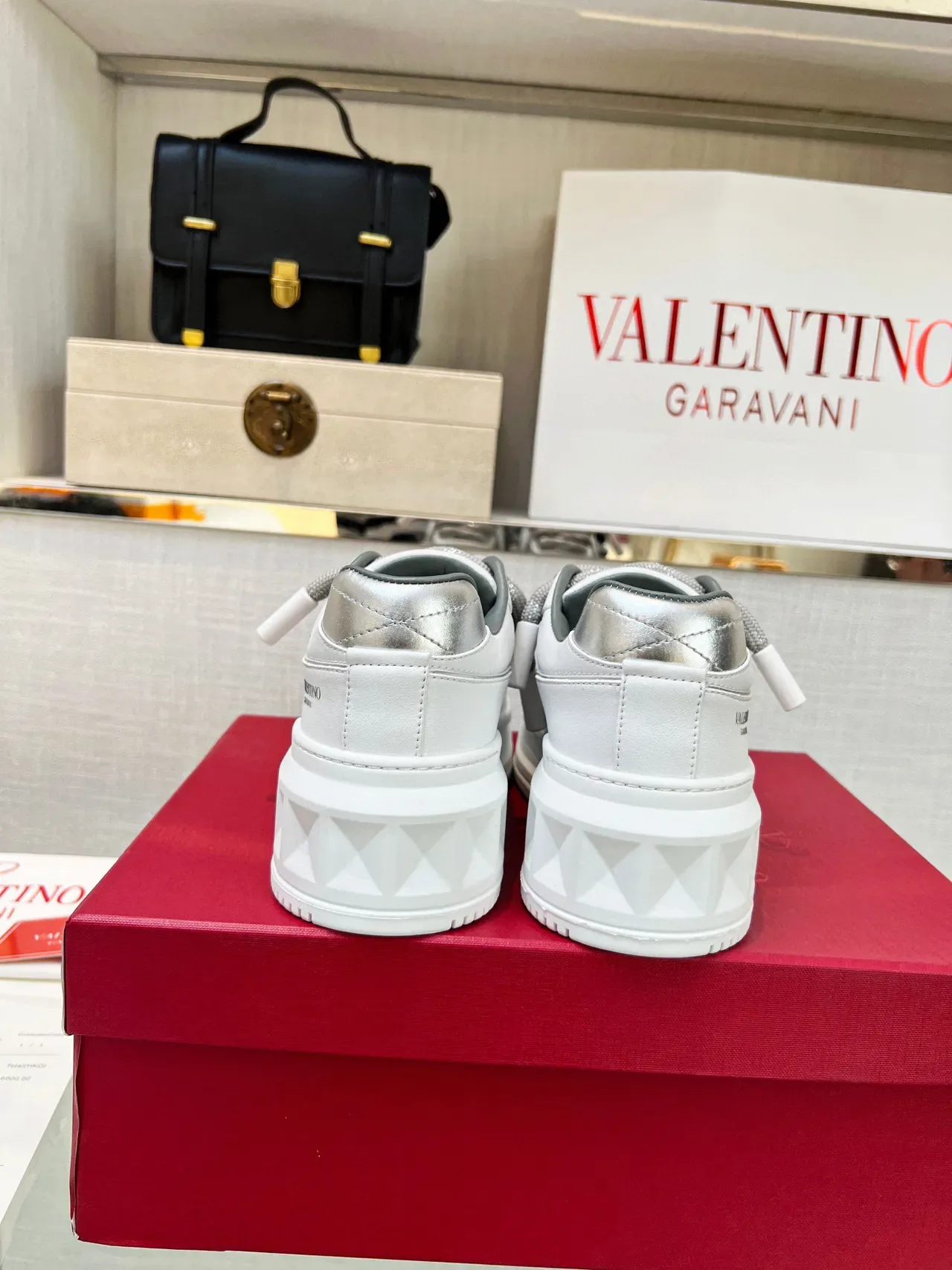 Valentino Rockstud Blanc Gris Semelle Plateforme Détail Stud Pyramid Lifestyle Sneakers 4