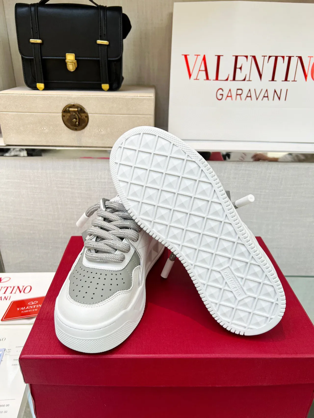Valentino Rockstud Blanc Gris Semelle Plateforme Détail Stud Pyramid Lifestyle Sneakers 5